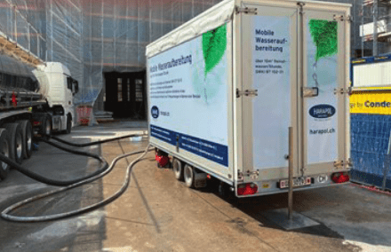 VE-Wasseranlage und Tankzug mit dem Wärmeträgerkonzentrat